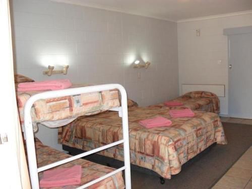 Eldorado Motor Inn 滕南特克里克 外观 照片